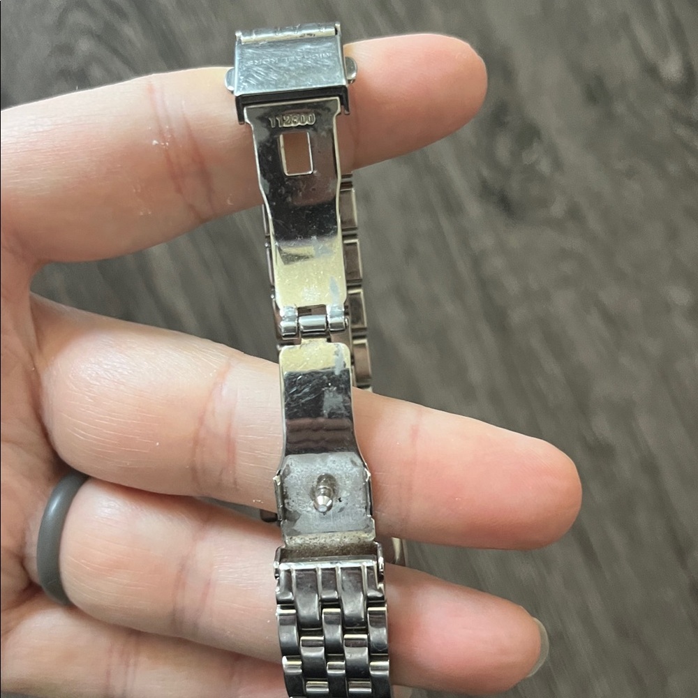 Michael Kors MK3127 Silver Rectangular jewel Women's Watch - Picture 4 of 7